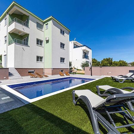 Amazing Apartment In Saldun With Wifi Trogir Luaran gambar